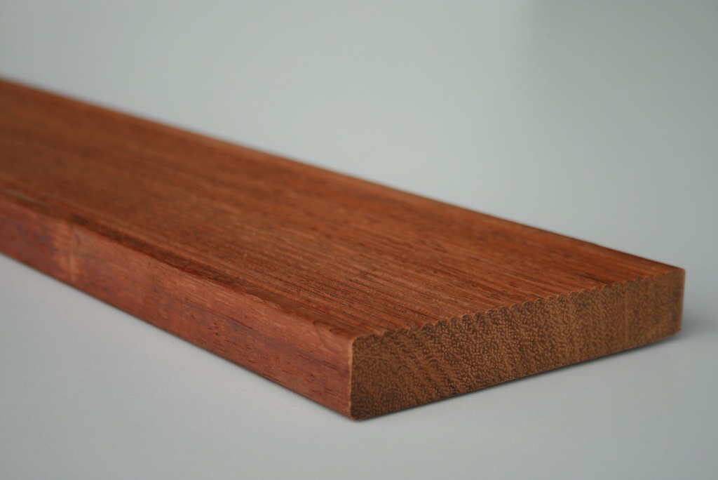 KWILA DECKING PREMIUM GRADE GRIPTREAD 140x19mm